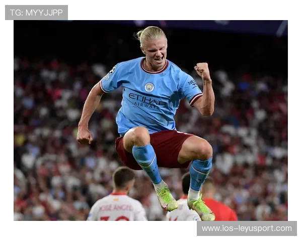 世界杯哈兰德禁区内背身搓射精确入网